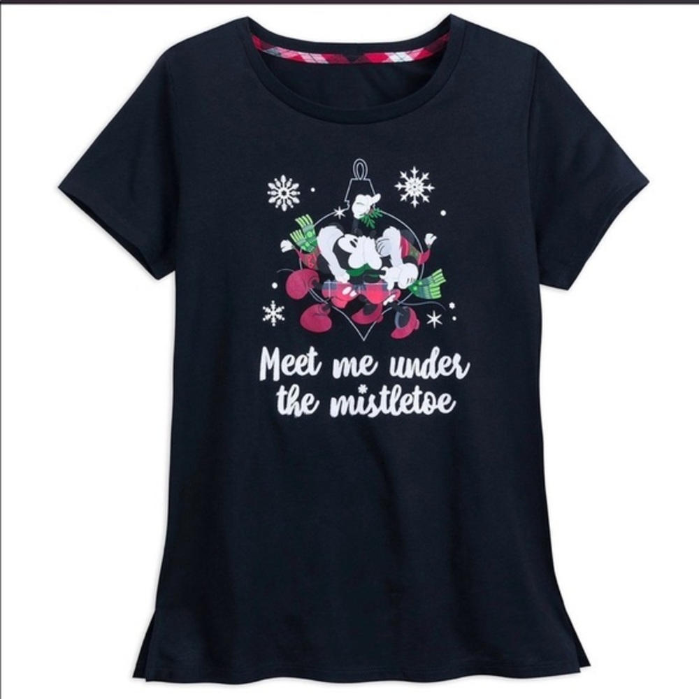 New Disney Parks Christmas Black Graphic T Shirt
